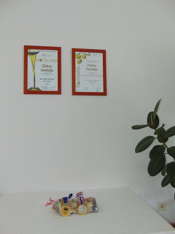 Bed and Breakfast Pansion Kardum Бибинє Екстер'єр фото