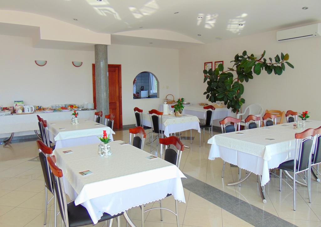 Bed and Breakfast Pansion Kardum Бибинє Екстер'єр фото